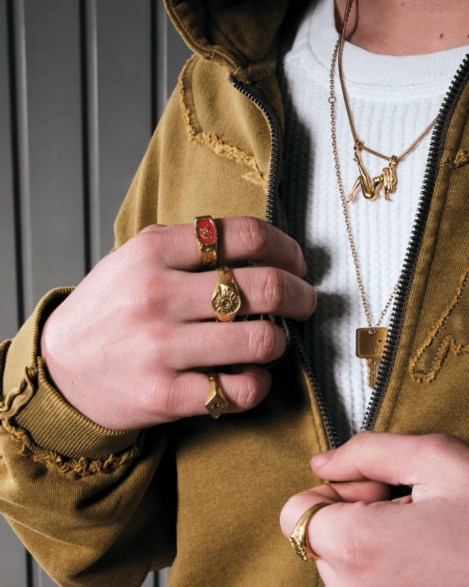 EAGLE RING [GOLD] - RED - Image 3