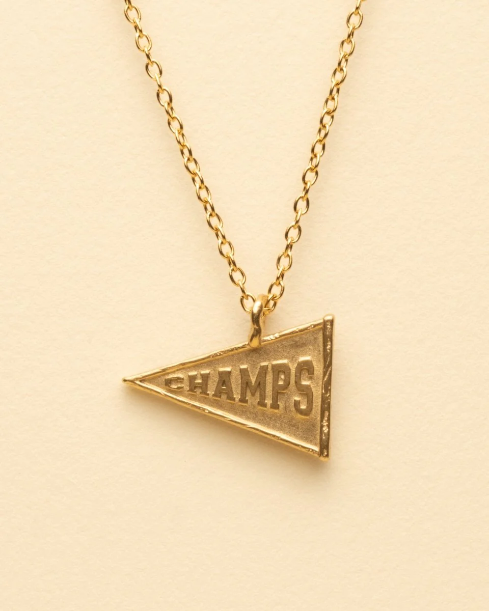 VARSITY FLAG PENDANT [GOLD] - Image 3
