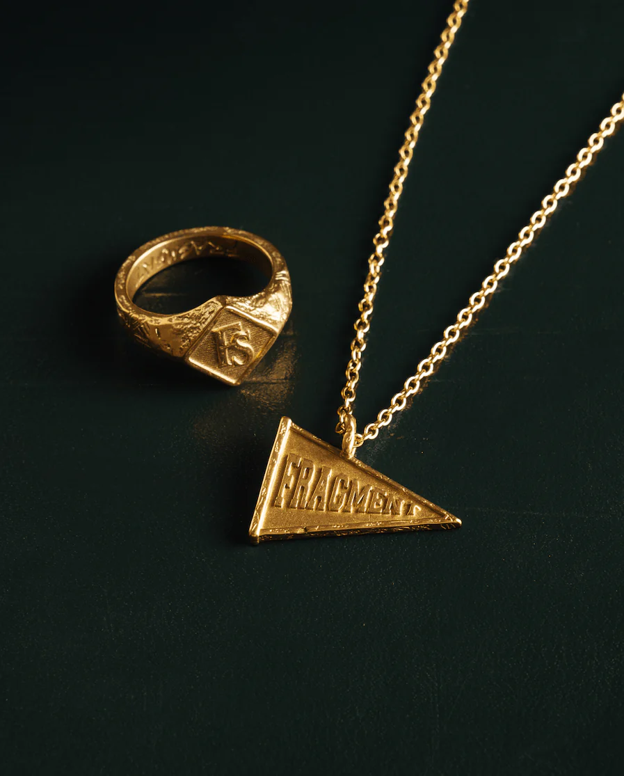 VARSITY FLAG PENDANT [GOLD] - Image 5